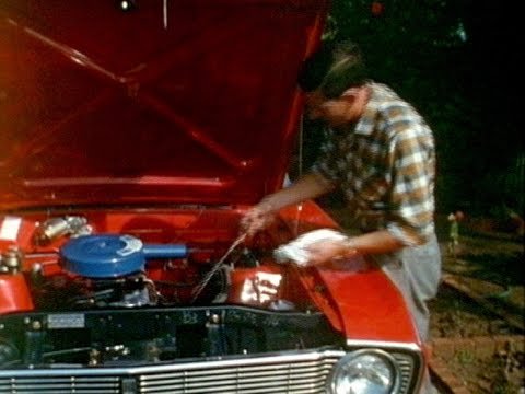 Inspecting the car thumbnail image.