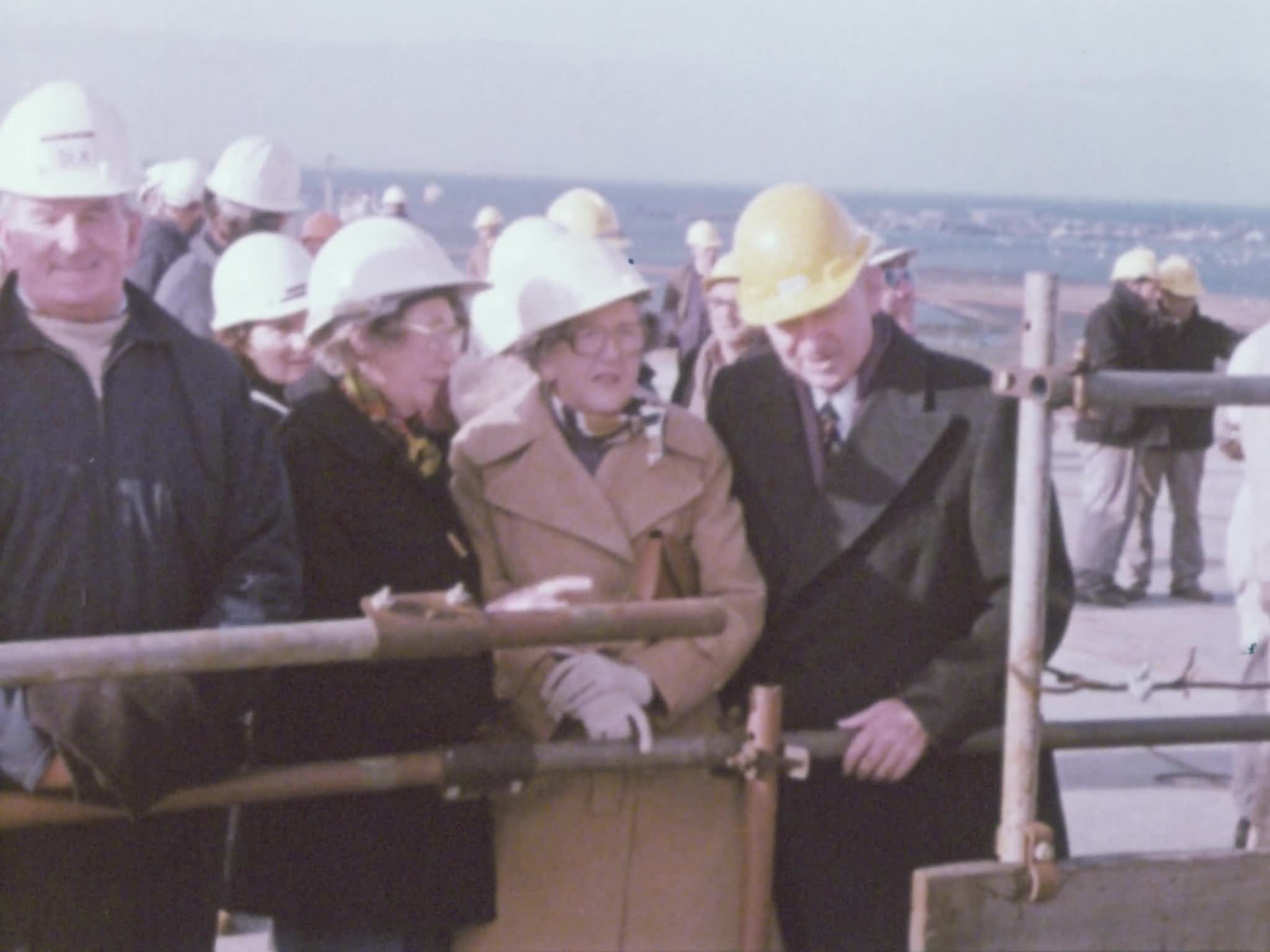 Gateway to a city [West Gate Bridge] thumbnail image.