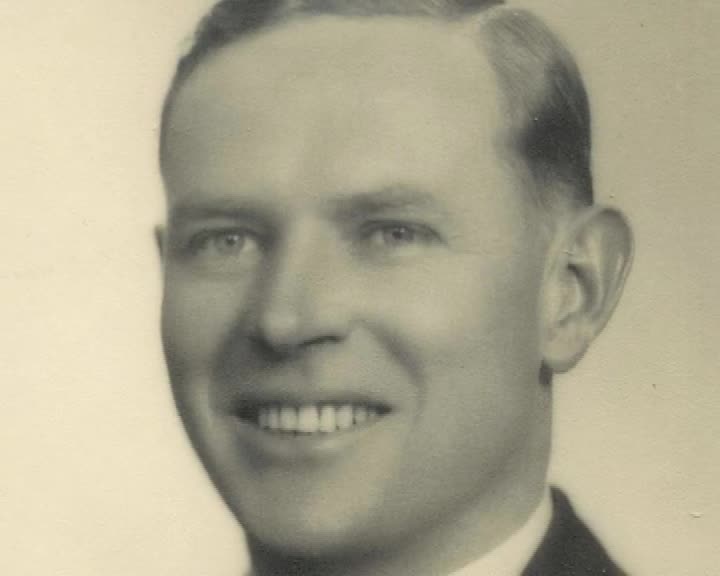 Queen for a day thumbnail image.