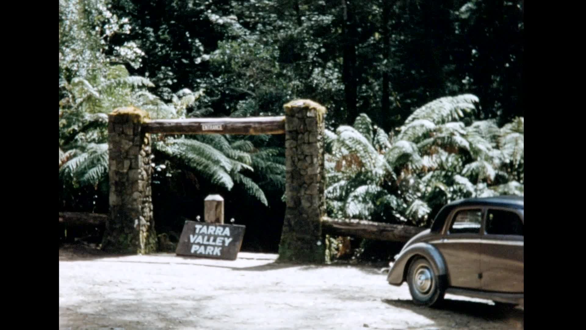 [KenRa Films Present: the Kenneth Rankine Home Movie Collection: Reel 15] thumbnail image.