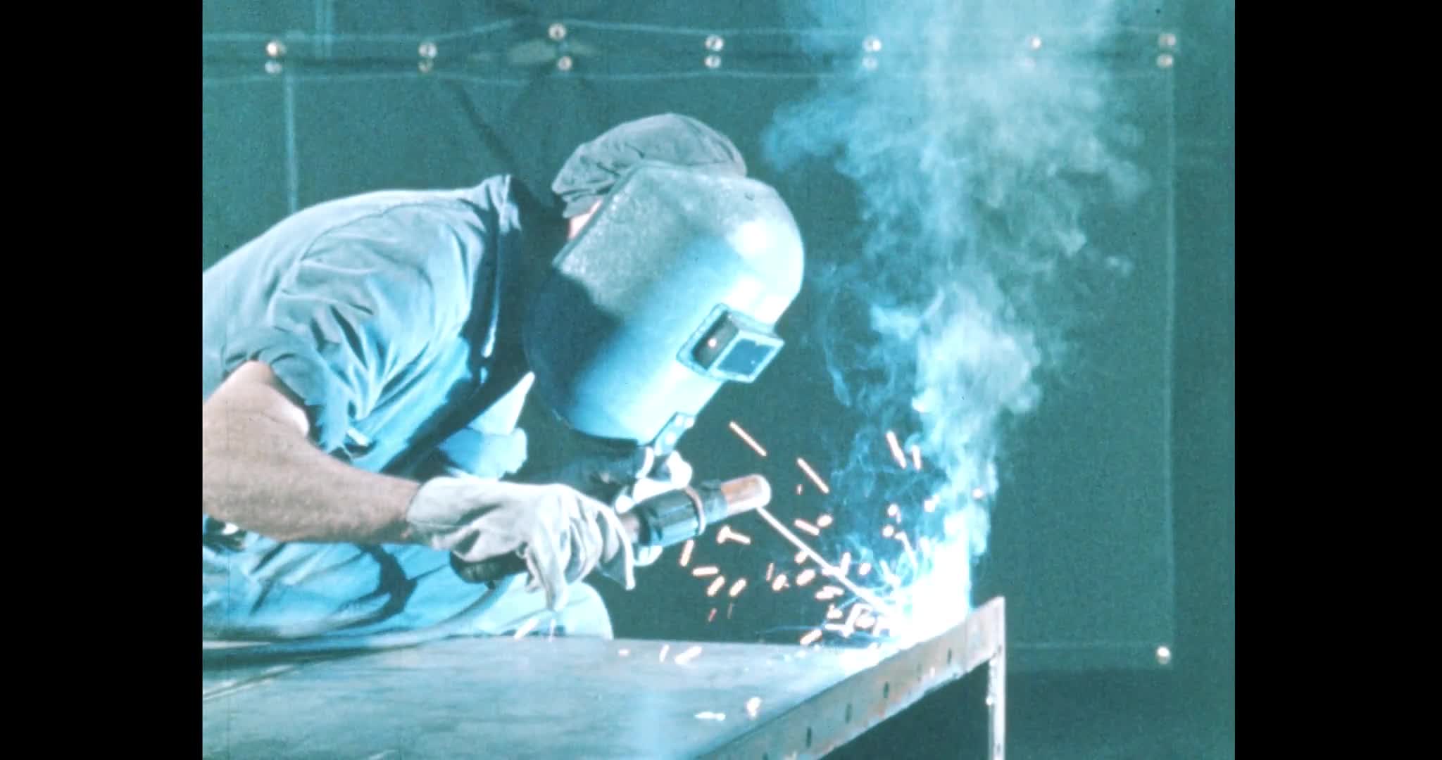 Don't be incorrectly dressed thumbnail image.