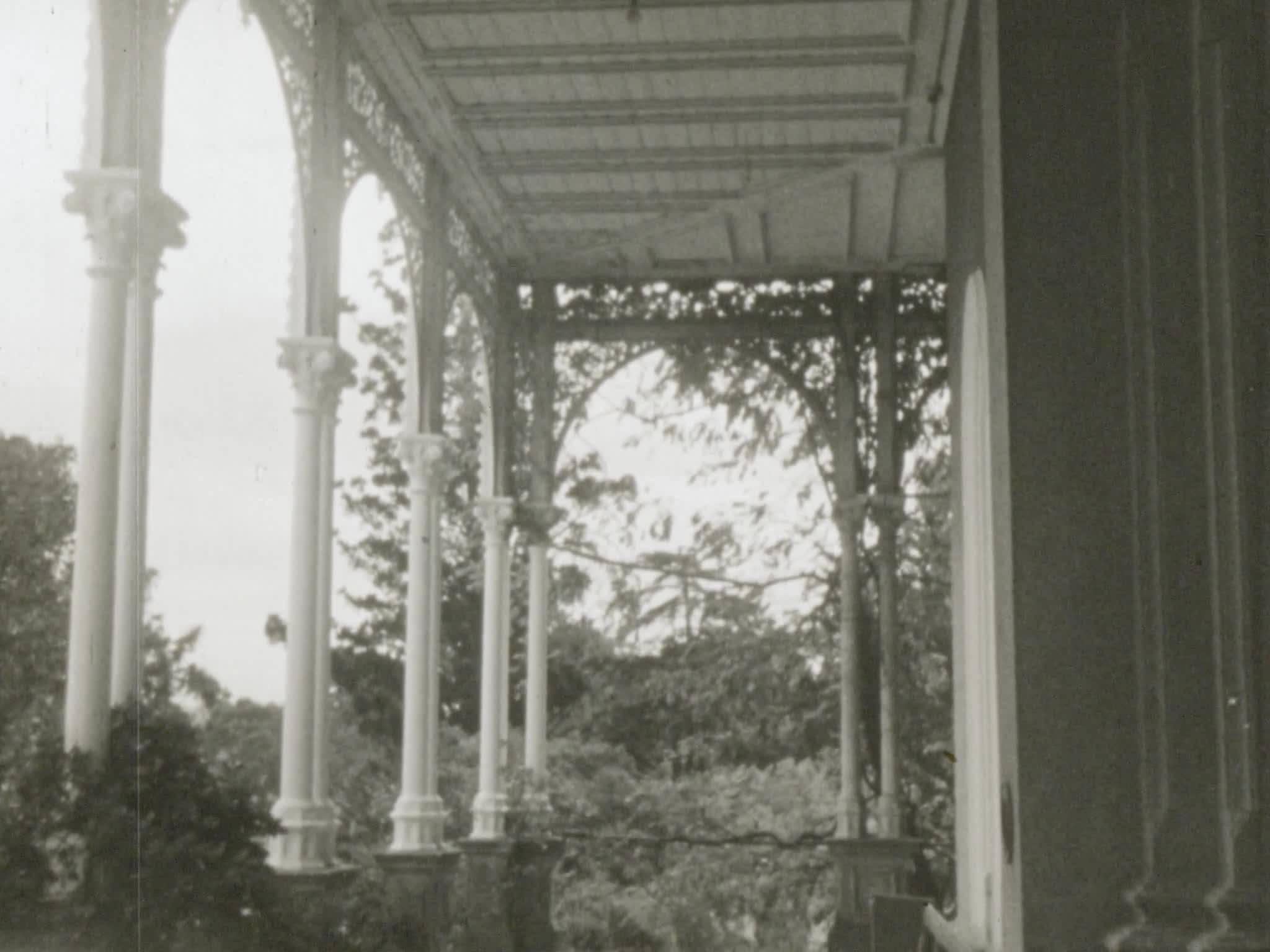 Australian Heritage: holly green country thumbnail image.