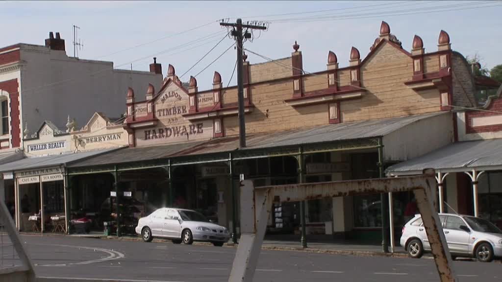 Moving to Maldon thumbnail image.