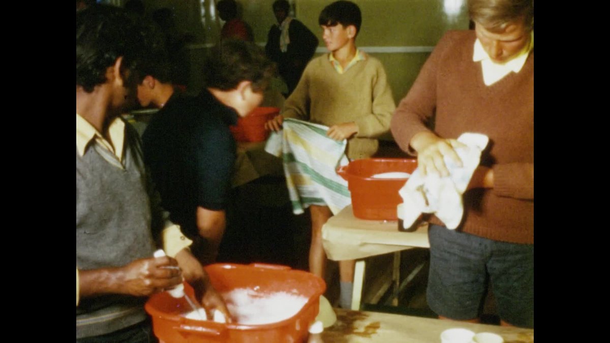 A still image from Encounter