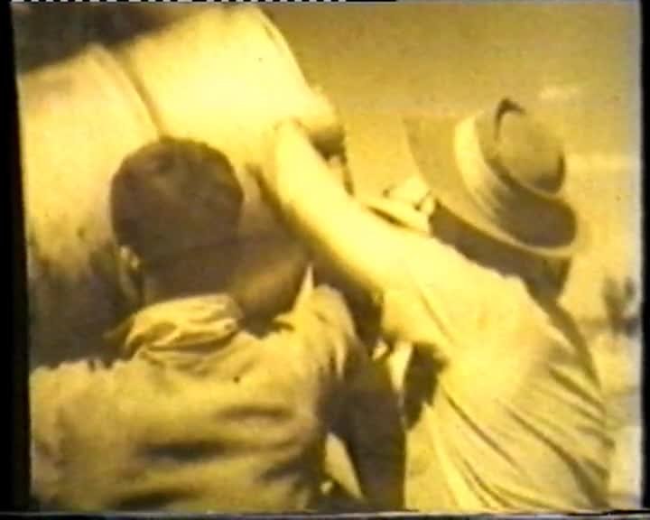 A still image from Settle down country (A)