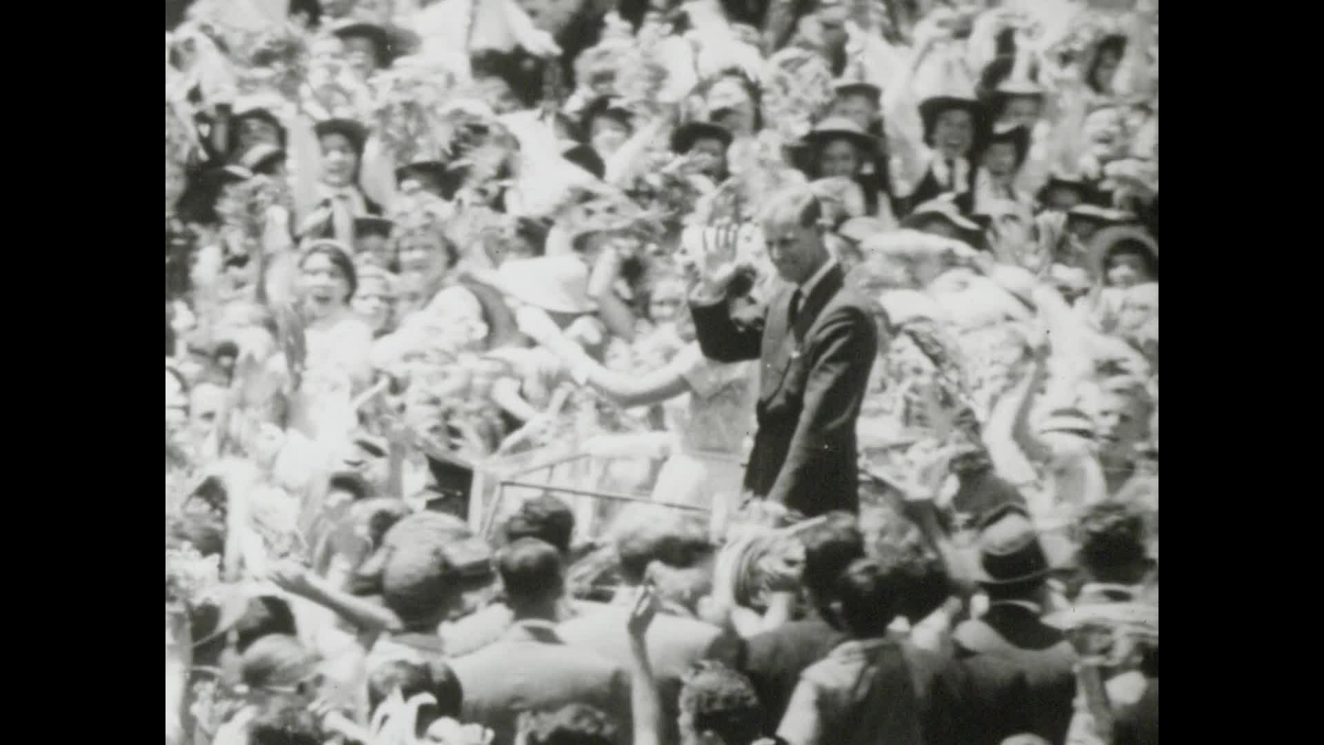 The Royal tour of Australia thumbnail image.