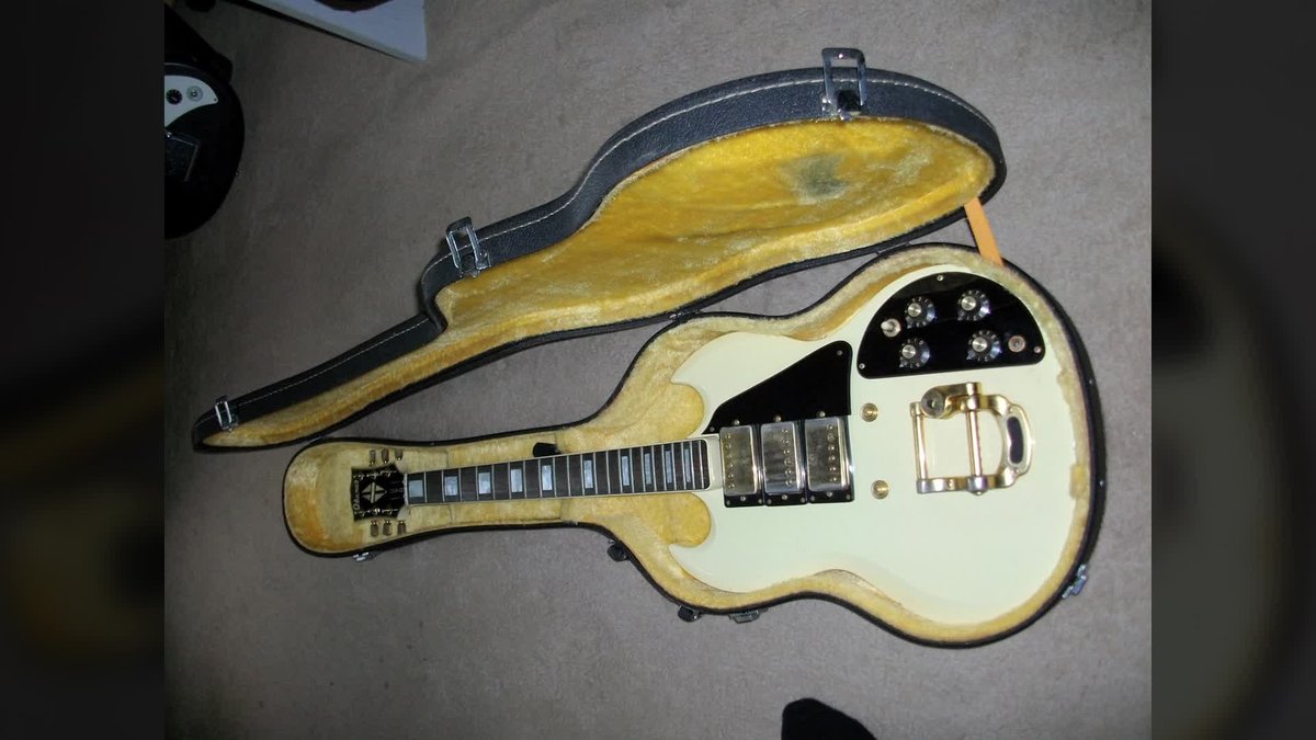 A still image from Knocking on Heaven's Door